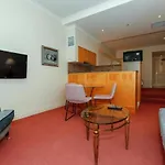 Central Apartment Bon21409